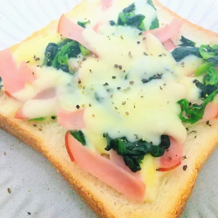 惣菜トースト★ハムとほうれん草のマヨチーズトースト